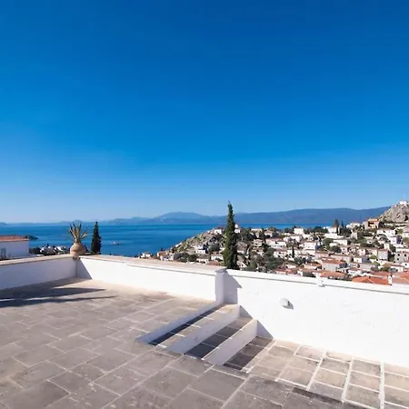 Historical Stone Manor-upper Floor Villa